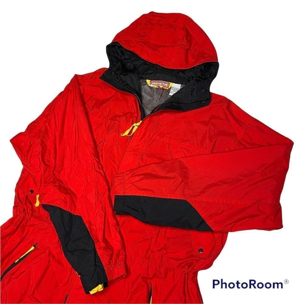 Vintage Marlboro Rain Coat 1990's Red Adventure Team Jacket Size Large Cigarette